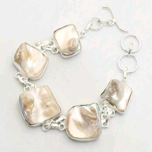 Handmade Jewelry - Biwa Pearl Gemstone (26 Gms) Ethnic Handmade Link Bracelet